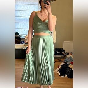 Abercrombie Green Satin Set Size Large